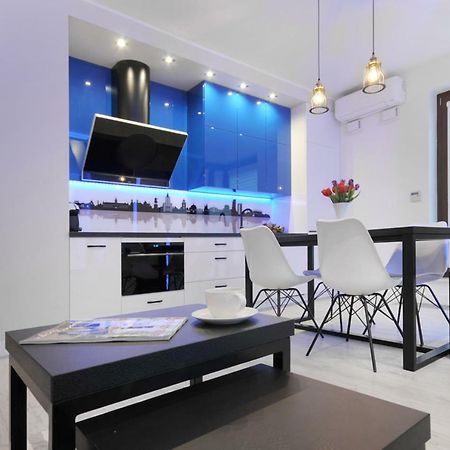 Bulwary Wislane P&O Serviced Apartments With Ac Varşova Dış mekan fotoğraf