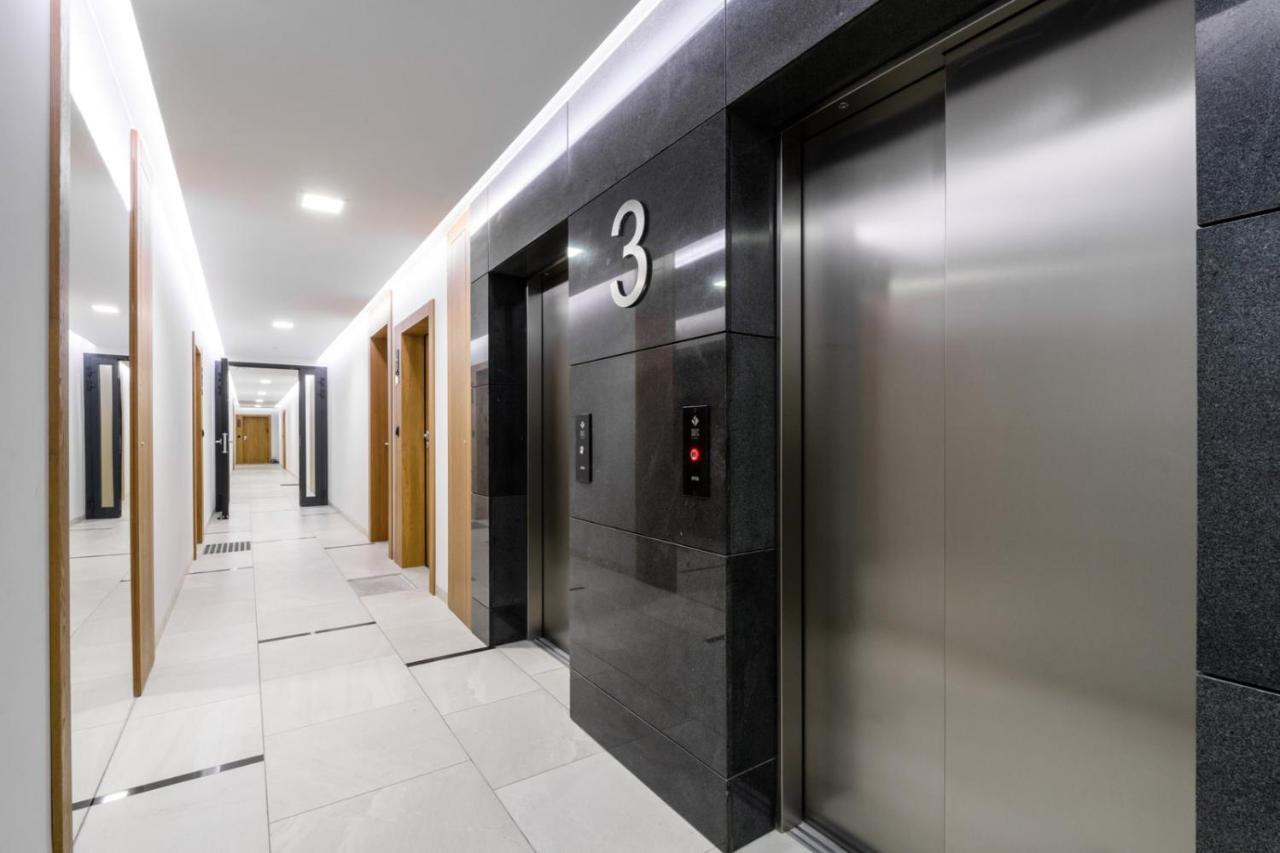 Bulwary Wislane P&O Serviced Apartments With Ac Varşova Dış mekan fotoğraf
