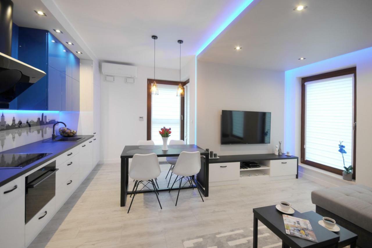 Bulwary Wislane P&O Serviced Apartments With Ac Varşova Dış mekan fotoğraf