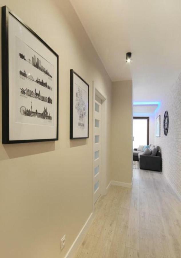 Bulwary Wislane P&O Serviced Apartments With Ac Varşova Dış mekan fotoğraf