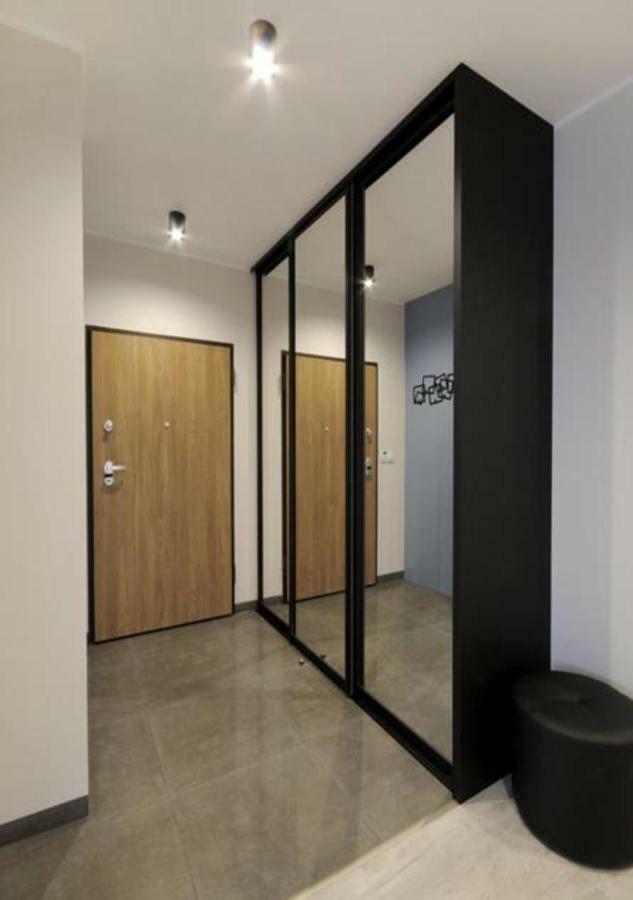 Bulwary Wislane P&O Serviced Apartments With Ac Varşova Dış mekan fotoğraf